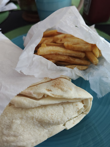 Photo of Paradise Donair - 723 12th St #3, New Westminster, BC V3M 4J9